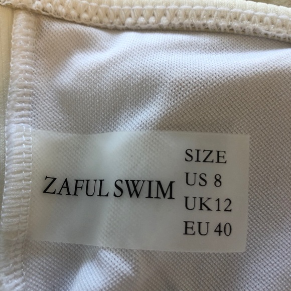 ZAFUL Textured Ribbed Bandeau Bikini Top - Picture 2 of 2